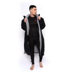 Piranha Senior Waterproof Changing Robe: Black -Sports Equipment Store piranhawaterproofchangingrobeblacklife2