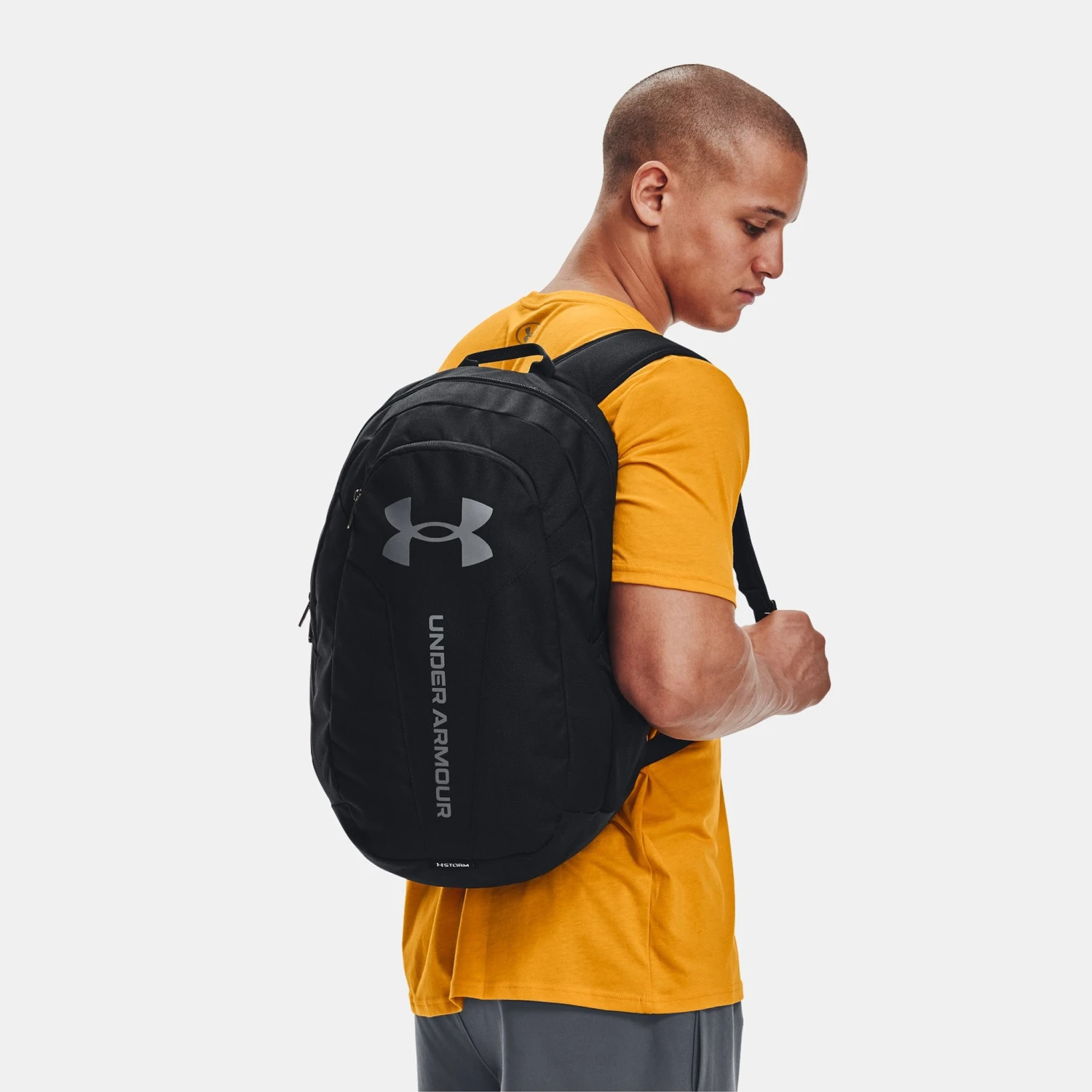 Under Armour Hustle Lite Backpack: Black 5 Under Armour Hustle Lite Backpack: Black - Image 3